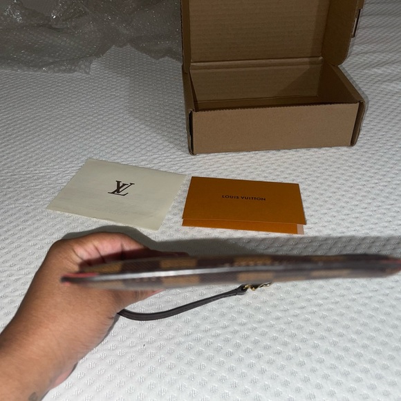 ❌❌❌SOLD❌❌❌Louis Vuitton Neverfull pouch - Picture 12 of 16